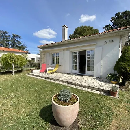 Charmante Renovee A 450m De La Plage De Nauzan Avec Jardin Et Wifi - Fr-1-539-21